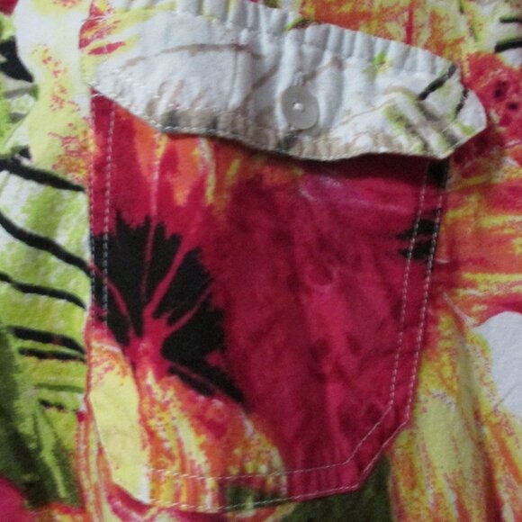 Chico's top button down tropical design soft floral print blouse size XL (3) - Picture 6 of 8